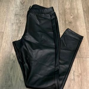 Fake leather leggings